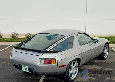 1982 Porsche 928 из США, поврежденный, VIN WP0JA092XCS820309